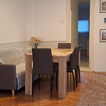 Downtown Apartment Piata Romana Bucarest Esterno foto