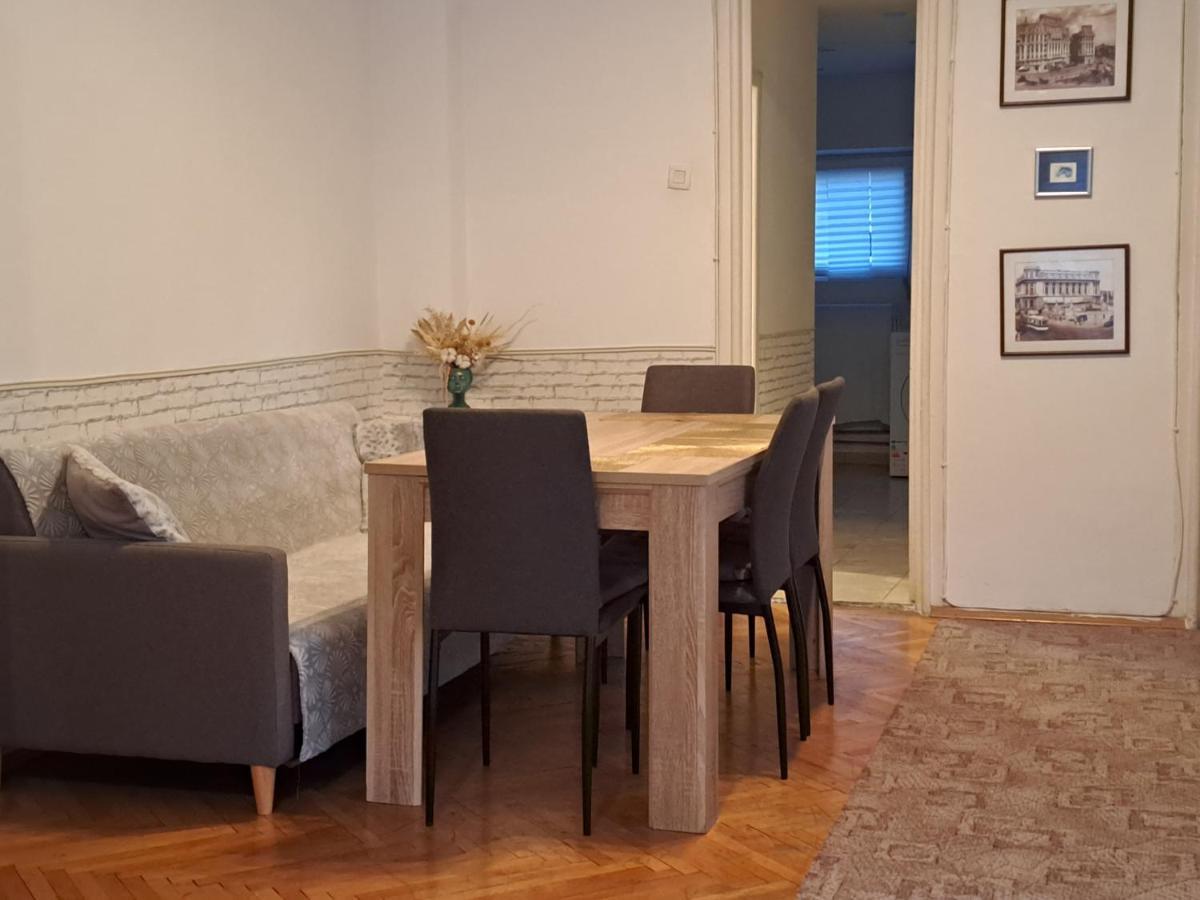 Downtown Apartment Piata Romana Bucarest Esterno foto